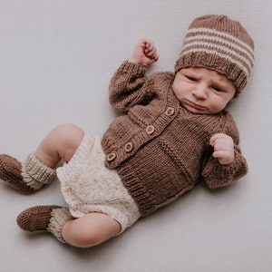 Newborn baby set 100% WOOL, Hand Knitted, Unisex Baby Clothes, Newborn Hospital Outfit, Coming home outfit, Baby shower zdjęcie 1