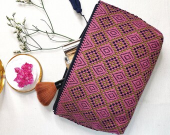 Neceser artesanal con hermosos estampados (morado), monedero hecho a mano en Chiapas, México