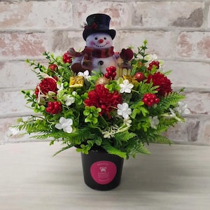 Christmas Snowman Grave Pot Artificial Chrysanthemums and Berries