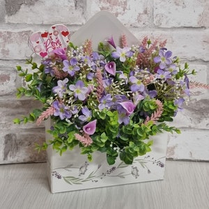 Flower gift modern pretty wildflower artificial flowers in Envelope style box.