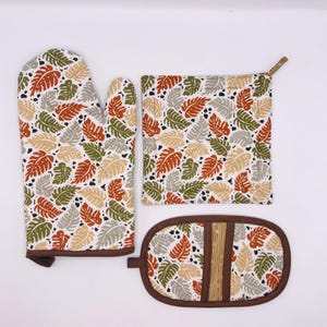Oven Mitt, Potholder, and Finger Hot Pad, Monstera Plant, Baking Gift Set, Or Individual Pieces