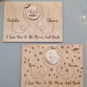 I love you to the Moon and back Postkarte aus Holz