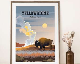 Puede incluir: Un póster de estilo vintage con un marco de madera marrón que presenta una ilustración gráfica de un bisonte en el Parque Nacional de Yellowstone. El póster tiene un cielo azul con una nube blanca y un sol amarillo. El texto "Yellowstone National Park" está impreso en negro en la parte superior del póster.