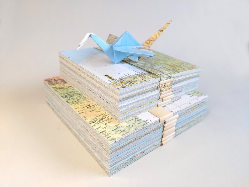 20 hojas de papel origami de mapas sólidos 15 x 15 cm Origami de mapas antiguos origami mapa imagen 2