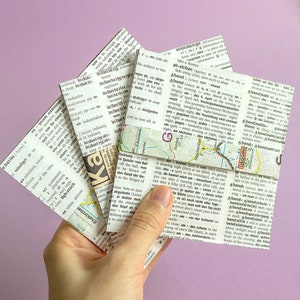 11x11cm oder 10x10cm Buchseiten Origamipapier 50 Stück Origami aus alten Büchern Bild 1