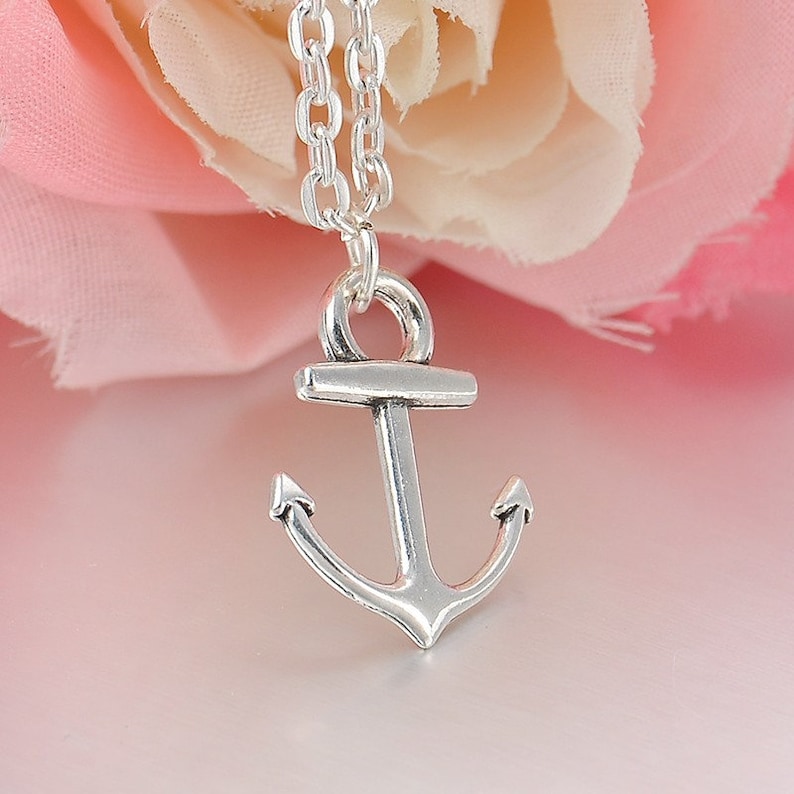 Silver Chain Anchor Minimalist