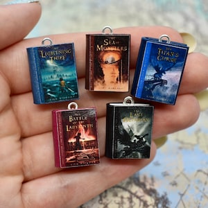 Encantos de livros inspirados em Percy Jackson