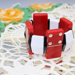 Braccialetto Domino Vintage in Bachelite Rossa - Distanziatori in Plastica Bianca e Nera - Riciclato - Collezione Pezzi da Gioco - Piccola e Media Taglia