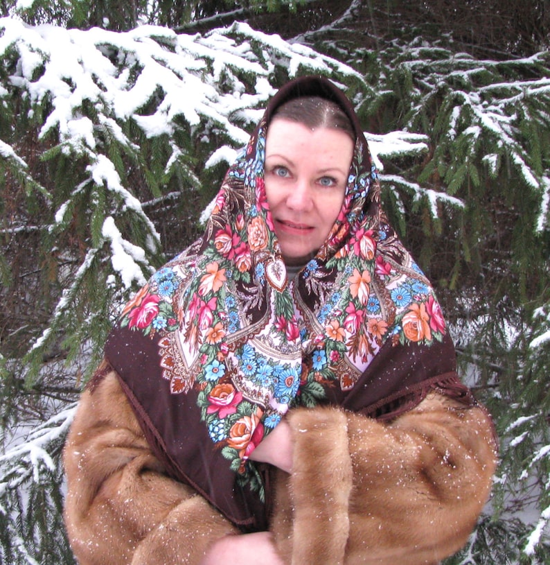 Foulard brun Pavlovo Posad pour femmes Châle floral ukrainien violet Enveloppement ethnique avec roses Foulard à franges Boho Cadeau de Noël rétro image 2