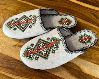 Embroidered felt home slippers for women, Warm house shoes with Ukrainian design, all sizes