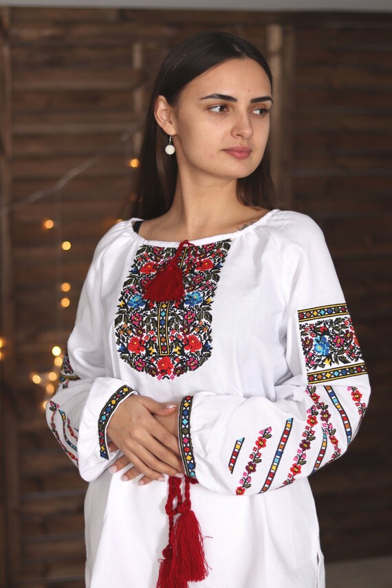 Embroidered Blouse - White/embroidery - Ladies