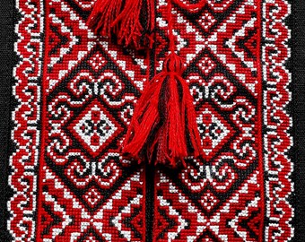 Camisa de lino italiano con bordado étnico realizado a mano. Visitanos en :  www.pacomayo…