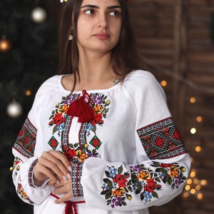 Romanian Embroidered Blouse for Women Ukrainian Ethnic Vyshivanka With ...