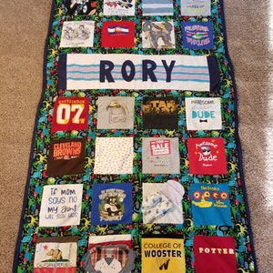 Baby Clothes/Onesie Quilt