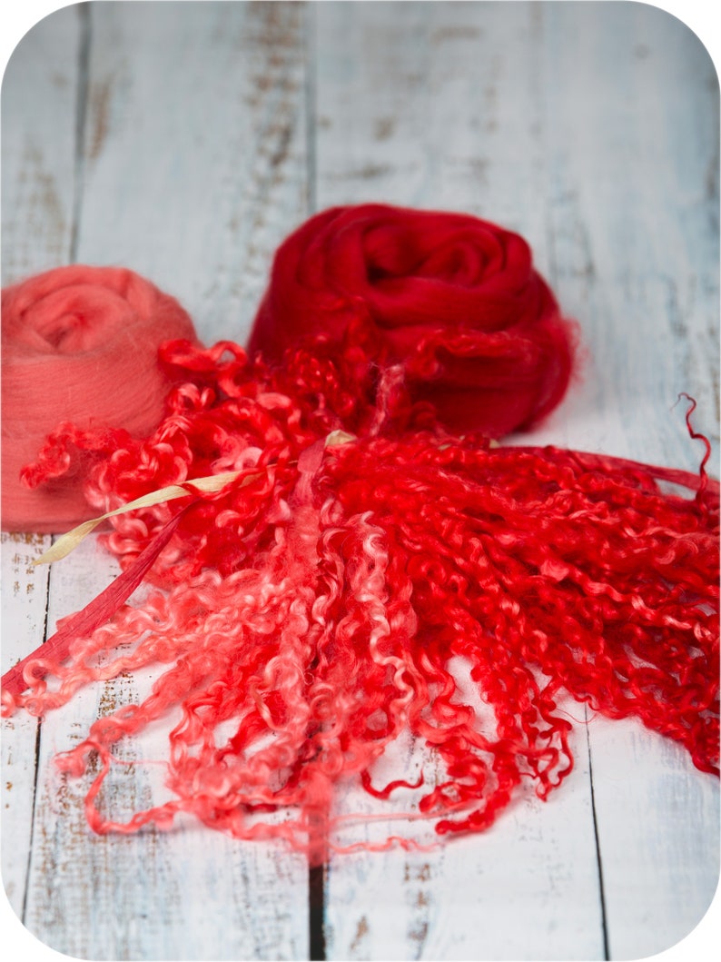 1 oz Doll Hair Locks for felting Wool Scarlet Hand Dyed Teeswater Wool Locks,9/'/'-11/'/'Long locks Felt Dreadlocks. Spin