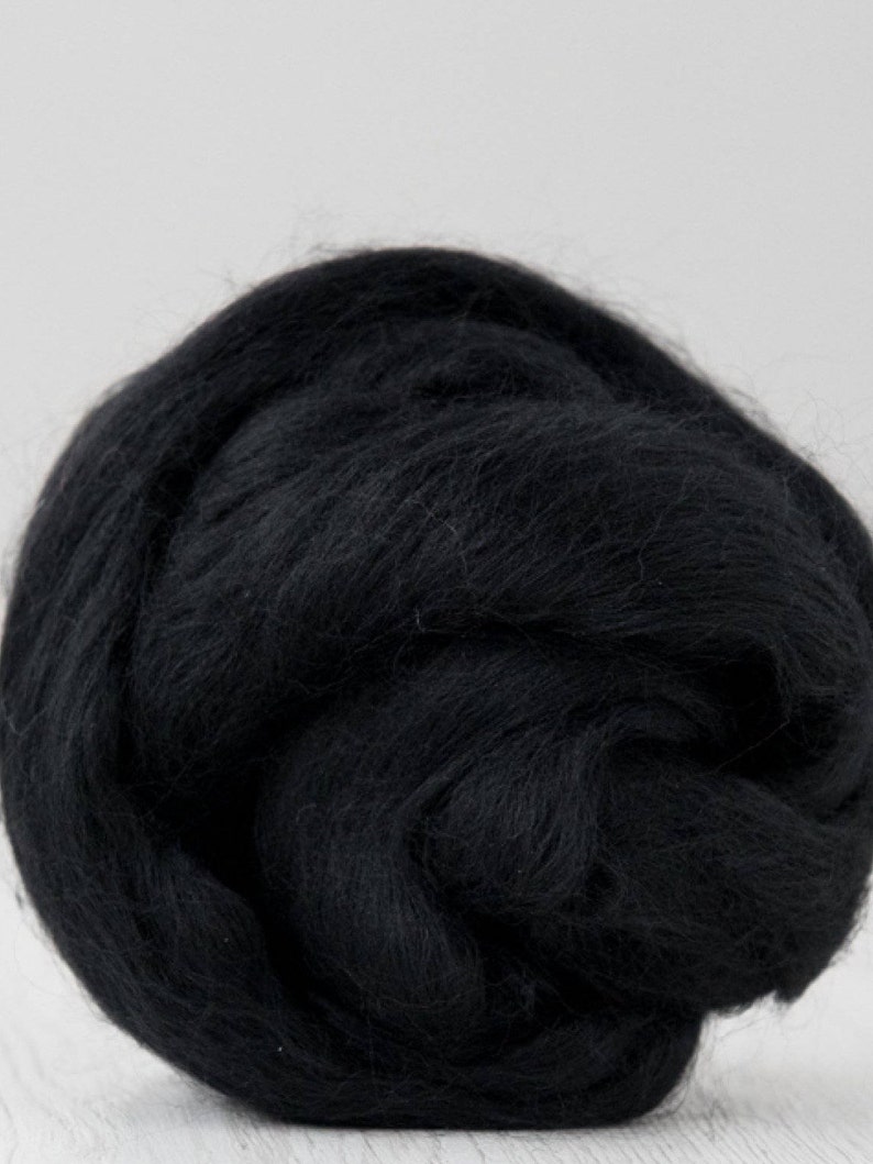 about 19 microns wool top Extra fine merino 4 oz DyeingHouseGallery DHG Color: DARK combed sliver