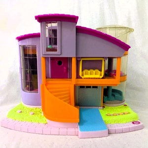 Vintage 2000 Mattel Polly Pocket house - Magic Movin&#39; Ultimate Clubhouse (incomplete)