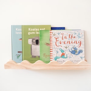 Wavy nursery shelves (1 piece) - Scallop Bookshelf, Picture Ledge, Nursery Shelf, Gift for New Mums, Coastal wall décor