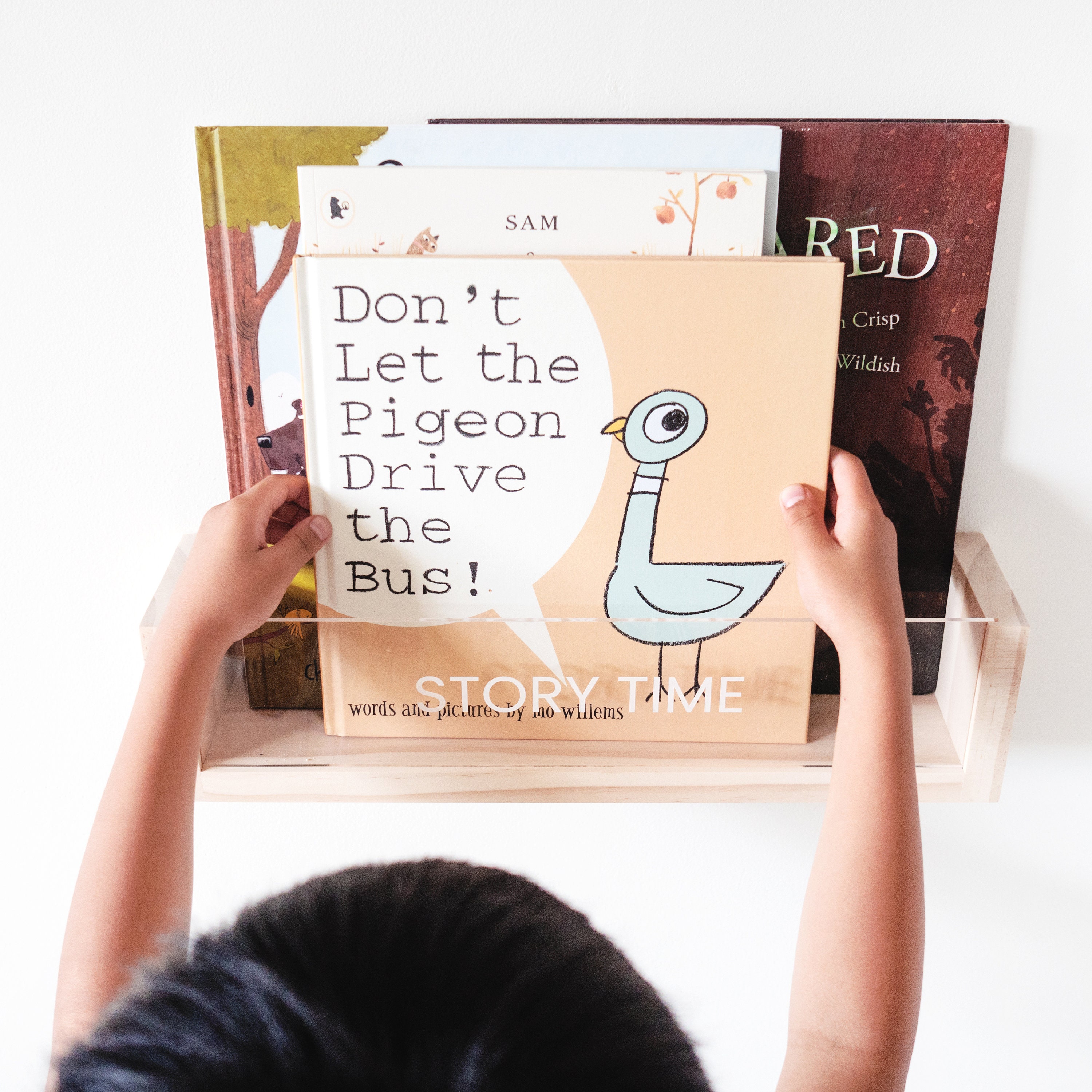 Personalized Acrylic Montessori Bookshelf - Pine Wood, Nursery Decor