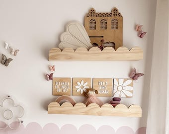 Scalloped Nursery Shelf – Solid Wood Arch, Floating Bookshelf
