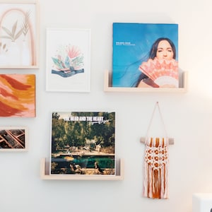 Vinyl Record display (Clear Acrylic) - Vinyl Record Rack, LP Storage, Vinyl Storage, Vinyl Display, Record Display, Record Wall Mount