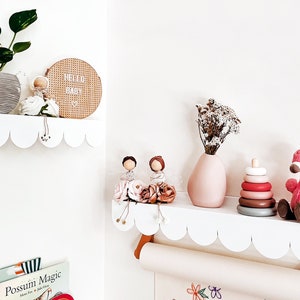 Floating scallop Shelf Natural Wood Colour, Scallop Scallop Pattern, Ledge Shelf, Floating Ledge Shelf, Wood Shelf, Plant Shelf image 5