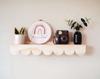 Floating scallop Shelf (Natural Wood Colour, Scallop) -  Scallop Pattern, Ledge Shelf, Floating Ledge Shelf, Wood Shelf, Plant Shelf