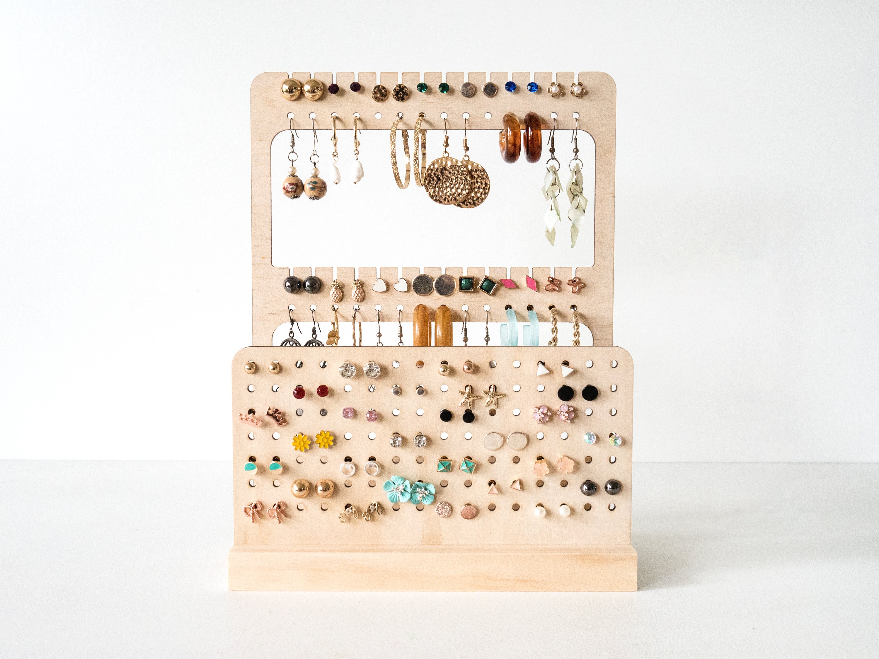 25 Beautiful Earring Holders