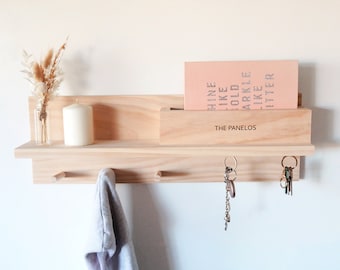Personalized Entryway Shelf with Coat Hooks – Pine Wood Organizer