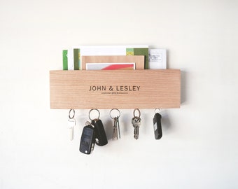 Mail and key holder in oak wood (30cm) - Personalised housewarming gift, Tasmanian oak wood, Wooden Home decor, Fathers Day Gift