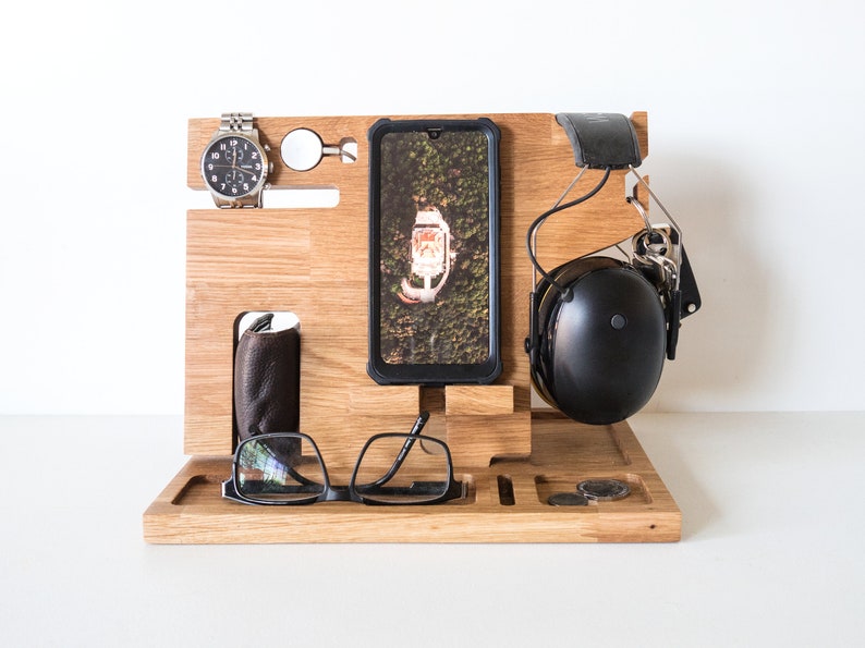 Personalised Apple Watch Docking station with headphone holder Hardwood Docking Station, Father's Day Gift, Apple watch dock, Gift for Dad image 1