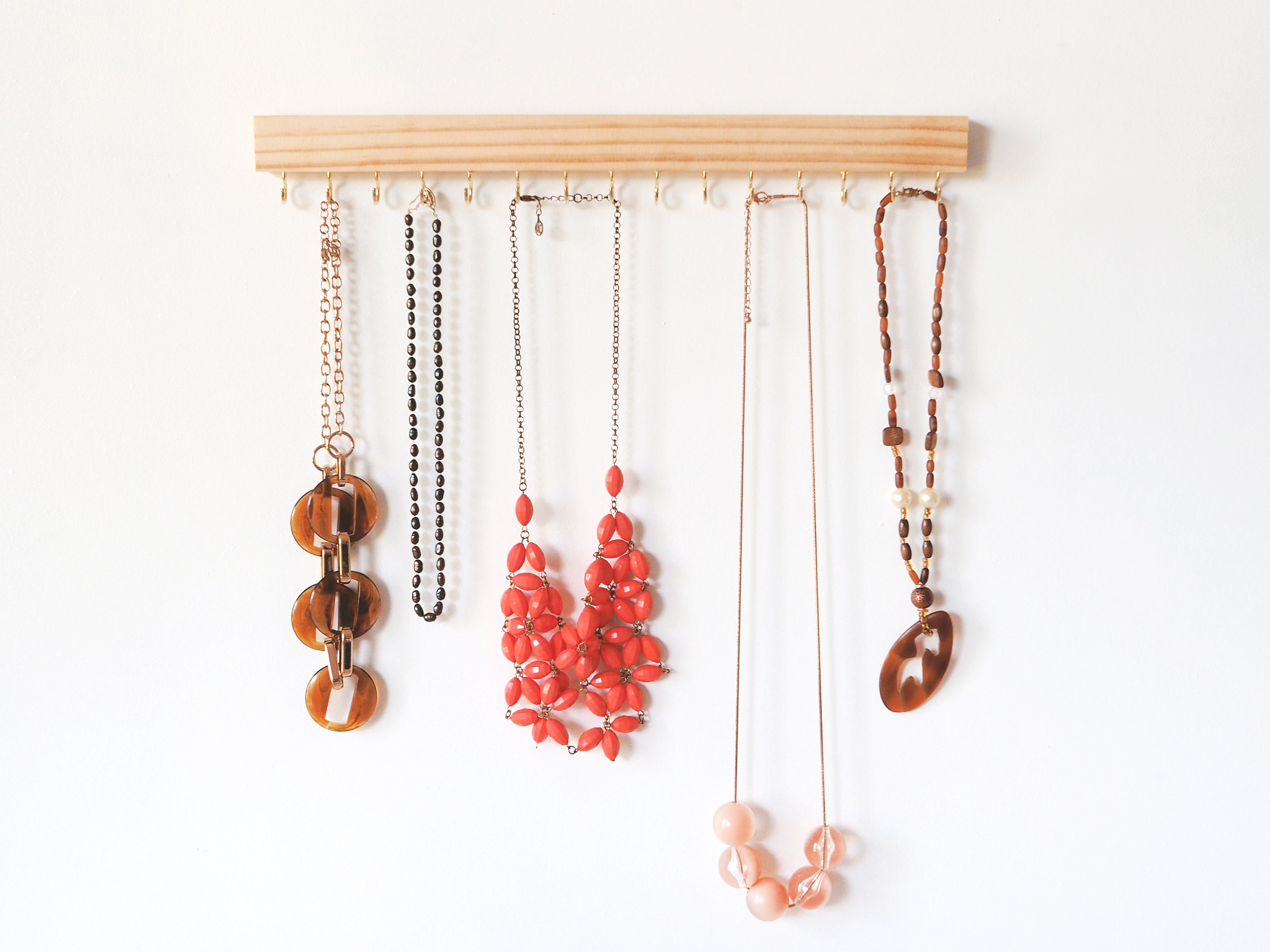 Colgador de collares pared sale