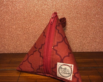 Pyramid Pouch - Triangle Pouch - Coin Purse - Zipper Pouch - Keyring Pouch - Burgundy