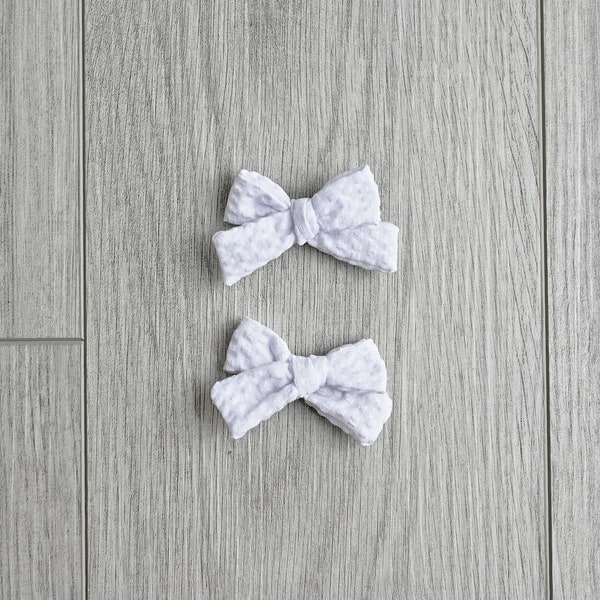 White Seersucker Bows | girl bow | headband | toddler bow | pigtail bows | matching bows | seersucker fabric bows | spring bow | white bow