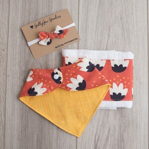 Baby Gift Set | burp cloth | modern | reversible bib | modern floral bib | baby girl gift | baby shower gift | matching set | newborn gift
