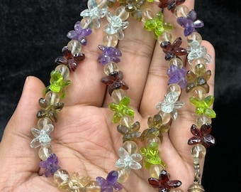Ketting met meerdere edelstenen: amethist, granaat, peridot, kwarts