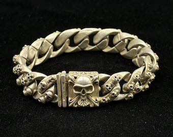 Unique Vintage Beautiful Tibetan Silver Handmade Skull Bracelet /Bangle