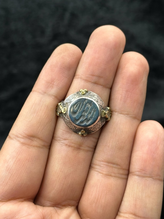 Antique Solid Silver Ring, Islamic Writing Lapis … - image 5
