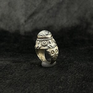 Wonderful Ancient Roman Solid Silver Ring With Old Mosaic Glass Gabri Stone
