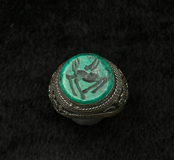 Very Old Solid Silver Rare Old Ring With Deer Int… - image 3