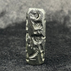 Ancient Near Eastern Black Stone Sumerian Intaglio Bead Pendant