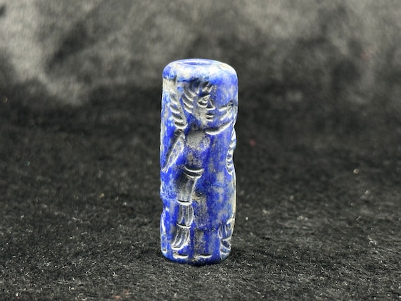 古代ラピスラズリの円筒印章ビーズ、バビロンインタリオ - Etsy 日本