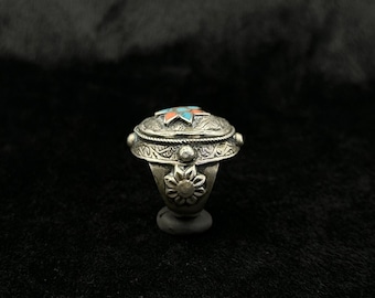 Rare!! Huge Vintage Navajo Coral Sterling Silver Ring Old Rare!! Huge Vintage Navajo Coral Sterling Silver Ring Old