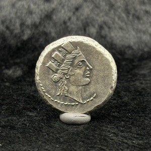 Wonderful Ancient Roman Queen Face Silver Plated Unique Big Coin