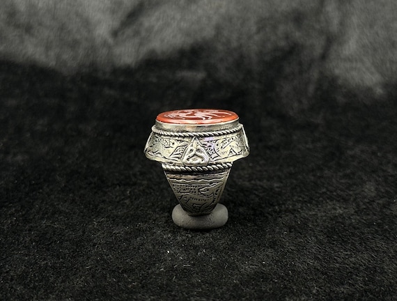 Huge Ancient Solid Silver Near Eastern Ring With … - image 3
