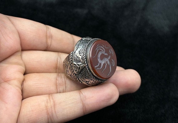 Huge Ancient Solid Silver Near Eastern Ring With … - image 4