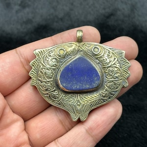 Very Unique Double fish Design Brass Vintage Pendant With Lapis Lazuli Stone