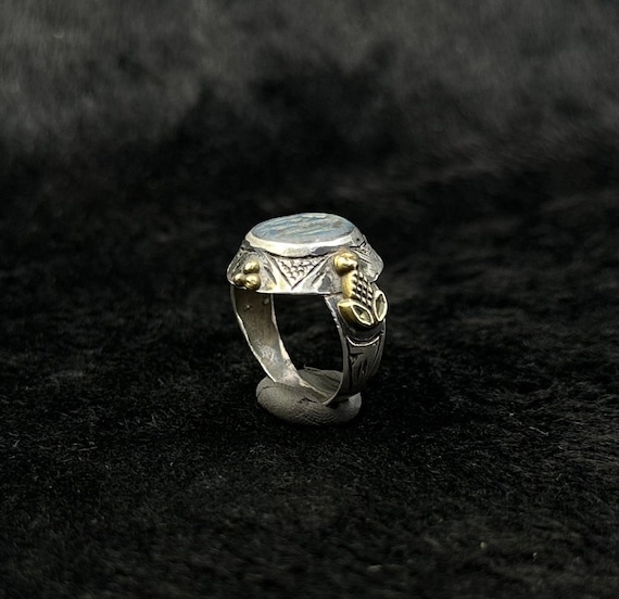Antique Solid Silver Ring, Islamic Writing Lapis … - image 1