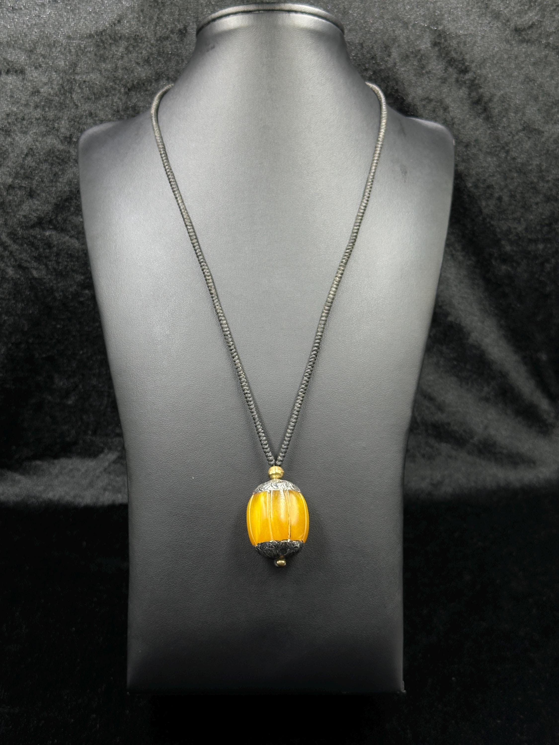 チベットシルバーのヴィンテージハンドメイドネックレス（キャップド