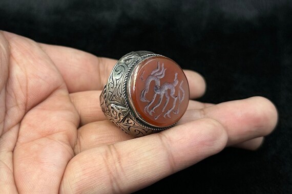 Huge Ancient Solid Silver Near Eastern Ring With … - image 4